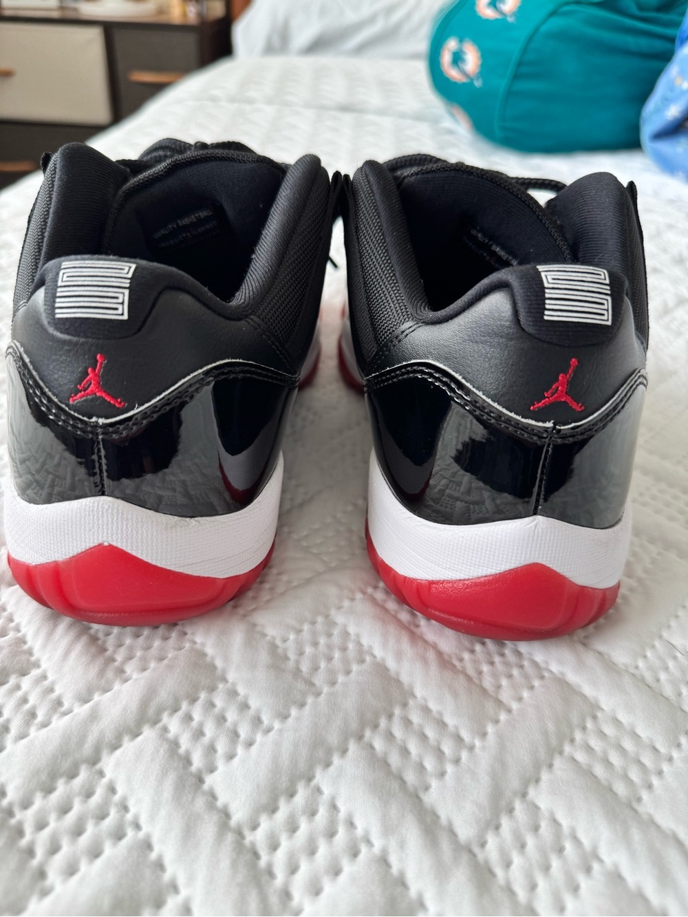 Air Jordan 11 Retro Low "Bred" 2025 Size 10 - Picture 9 of 11